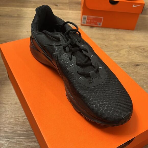 2 Nike Legend shoes bundle - Picture 6 of 13